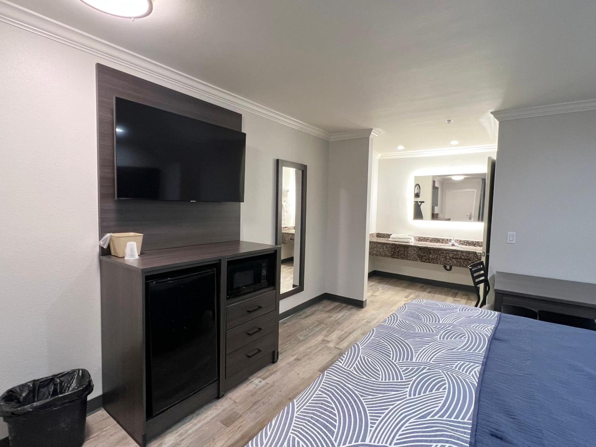 Cloud 9 Lax Motel
