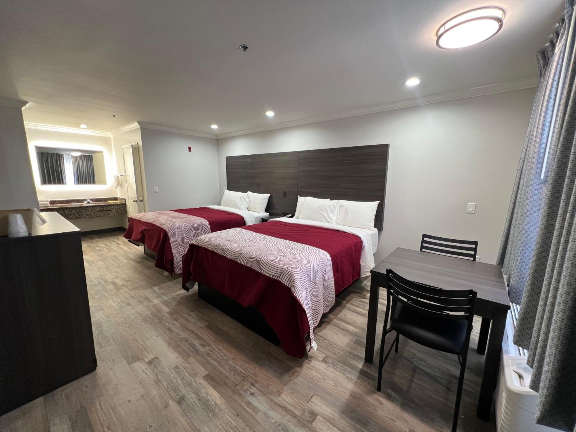 Cloud 9 Lax Motel