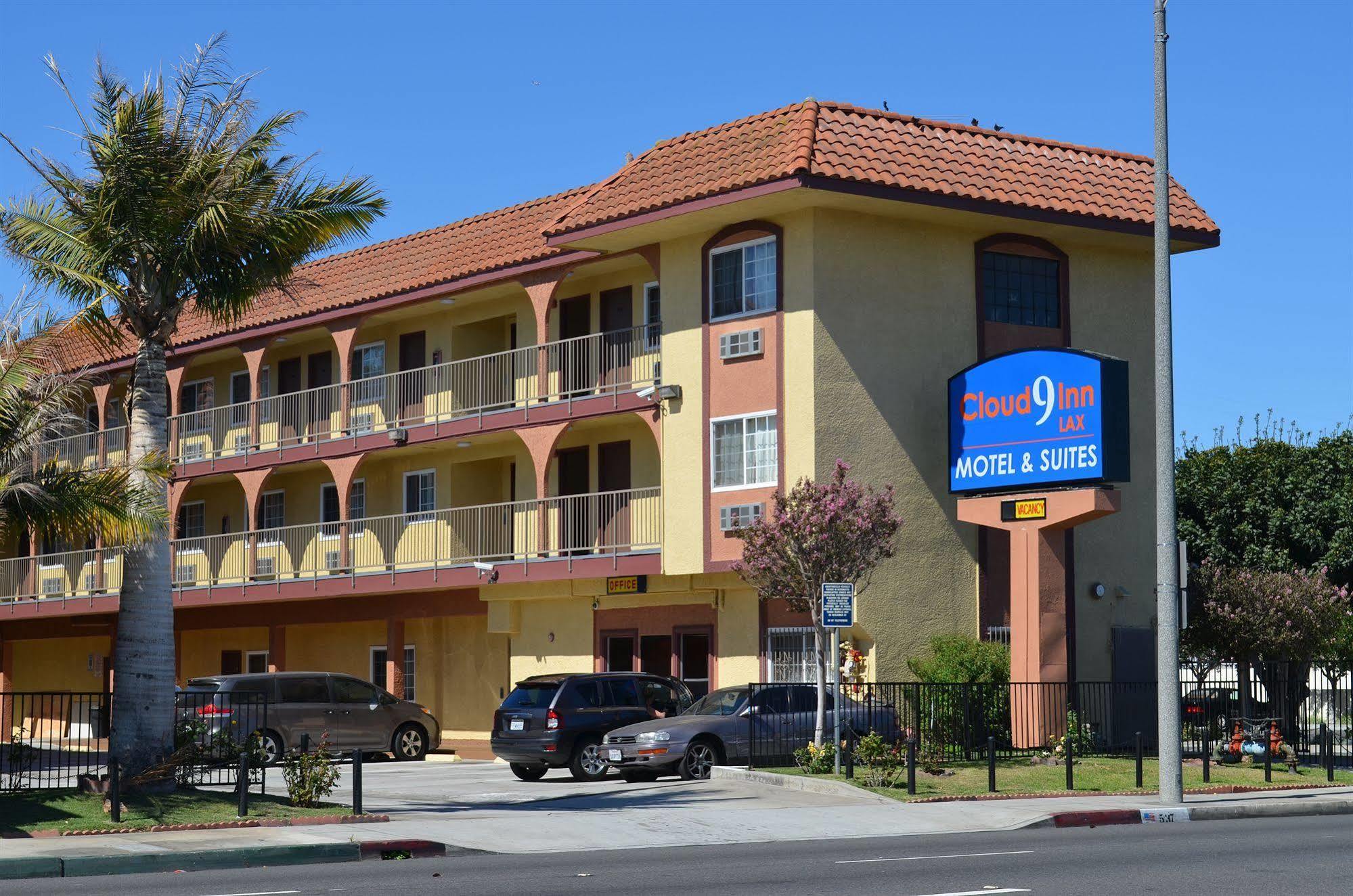 Motel Cloud 9 Lax 2*